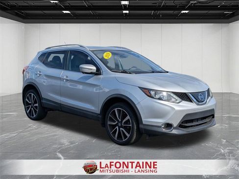 Used 2018 Nissan Rogue Sport SL image 7