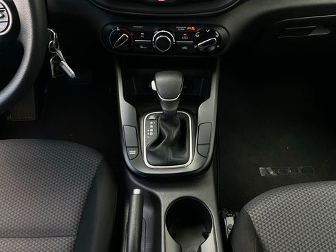 Used 2025 Kia Soul LX w/ LX Technology Package image 13