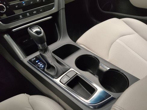 Used 2016 Hyundai Sonata Sport FWD image 26