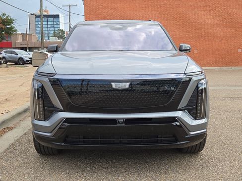 New 2026 Cadillac Vistiq Sport w/ LPO, Floor Liner Package image 10