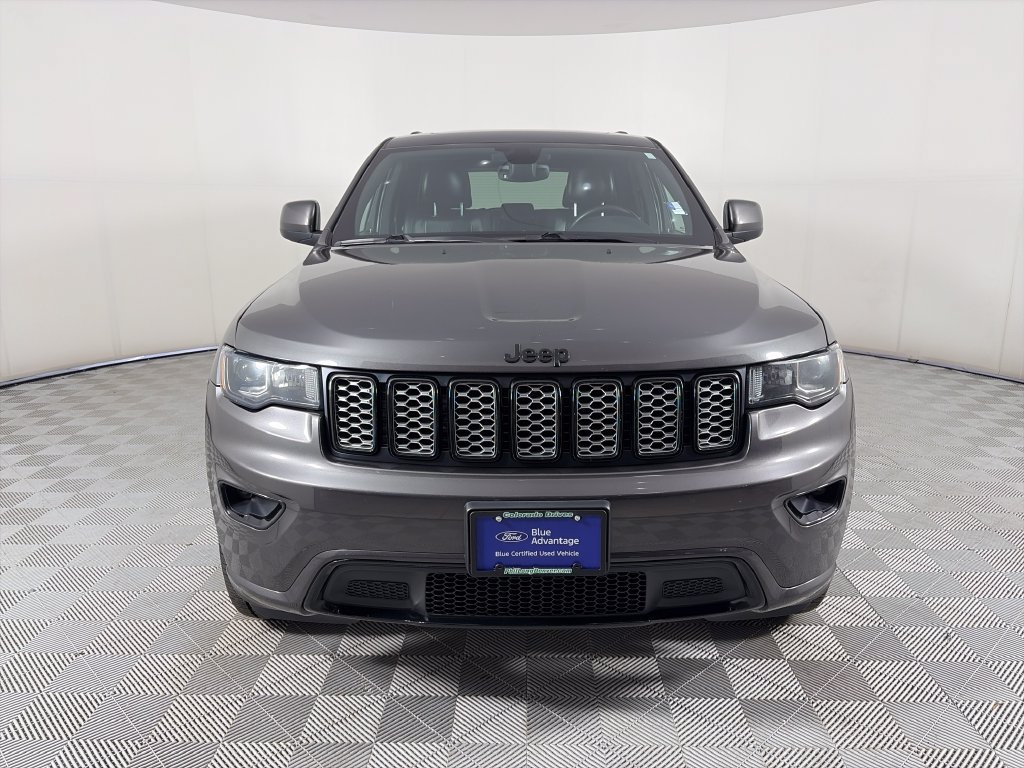 Used 2018 Jeep Grand Cherokee Altitude AWD/4WD image 2