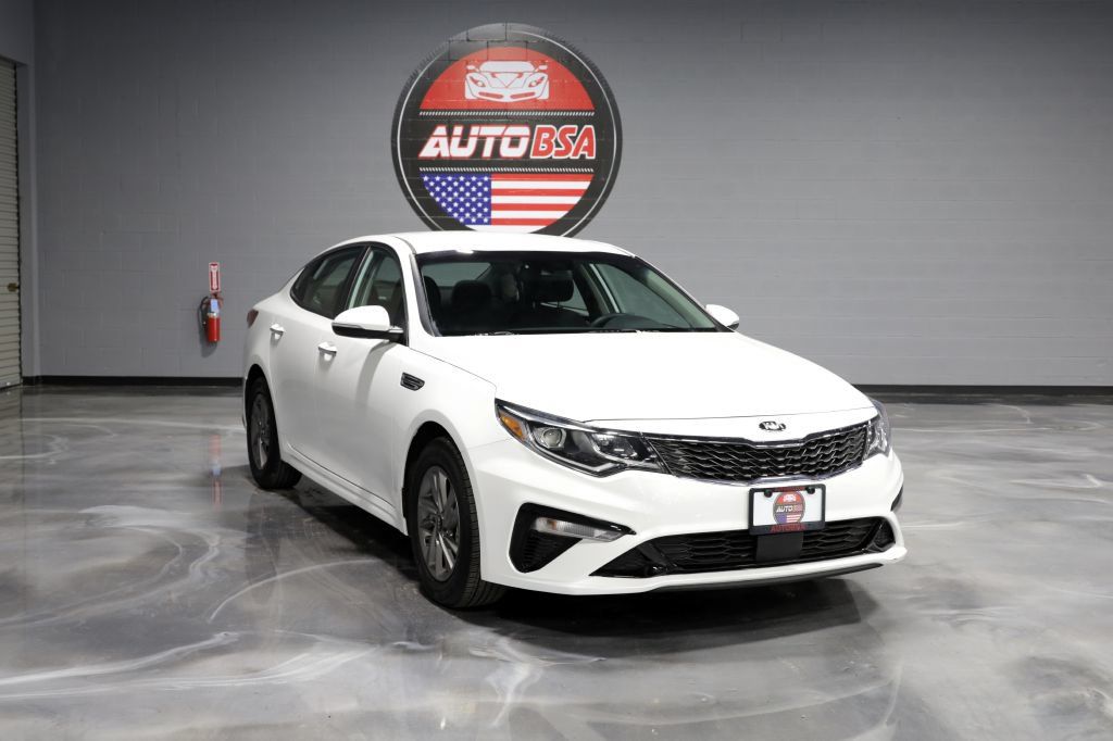 Used 2020 Kia Optima LX FWD image 1