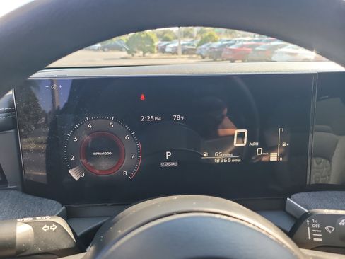 Used 2025 Nissan Kicks SV image 29