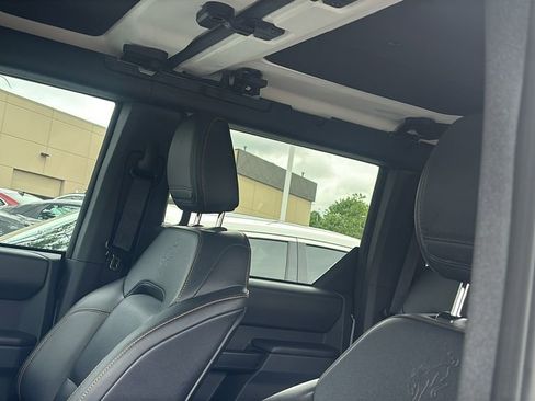 Used 2024 Ford Bronco Badlands AWD/4WD image 24