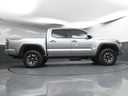 Certified 2021 Toyota Tacoma TRD Off-Road image 28