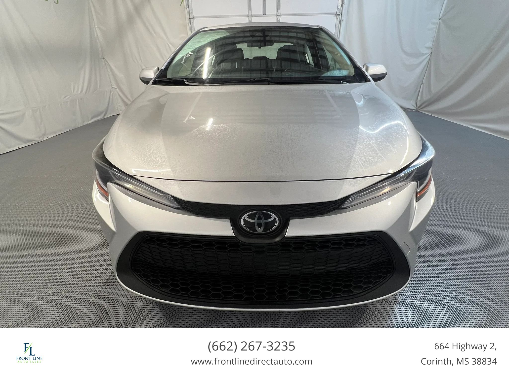 Used 2022 Toyota Corolla LE FWD image 2