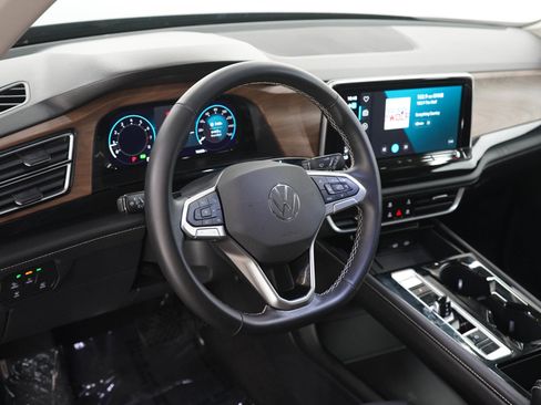Used 2026 Volkswagen Atlas SE AWD/4WD image 22