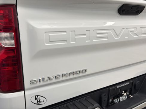 Used 2025 Chevrolet Silverado 1500 LT w/ Work Truck Package AWD/4WD image 36