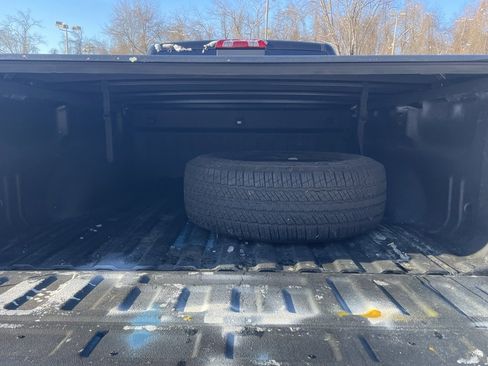 Certified 2018 Chevrolet Silverado 1500 LT w/ All Star Edition image 18