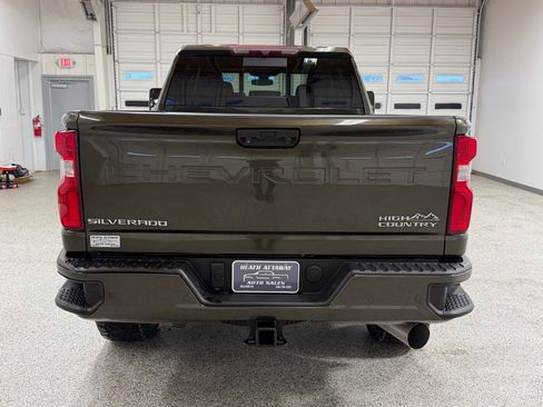 Used 2022 Chevrolet Silverado 2500 High Country w/ Safety Package II AWD/4WD image 3