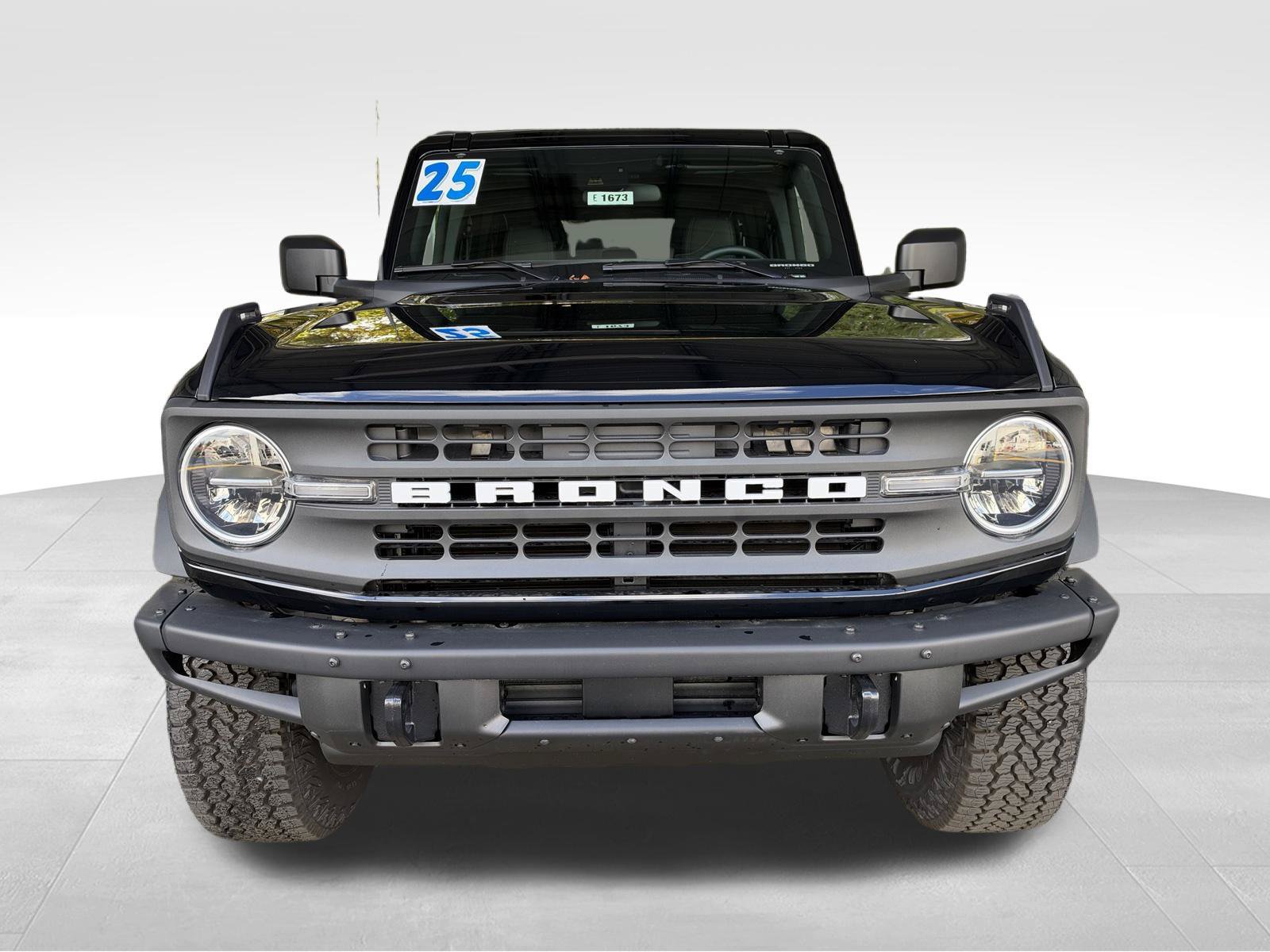 Used 2025 Ford Bronco Big Bend w/ Black Diamond Package AWD/4WD image 2
