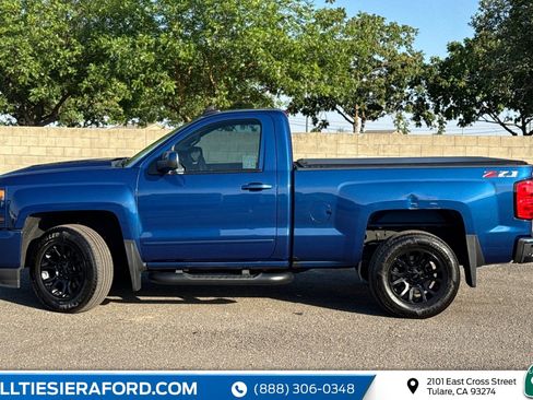 Used 2018 Chevrolet Silverado 1500 LT w/ LT Convenience Package AWD/4WD image 8