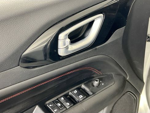 Used 2022 Jeep Compass Trailhawk w/ Trailhawk Convenience Group image 17