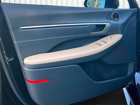 Used 2020 Hyundai Sonata Limited image 16