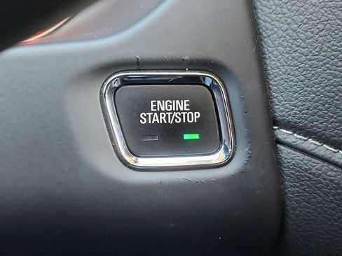 Used 2023 GMC Acadia Denali image 21