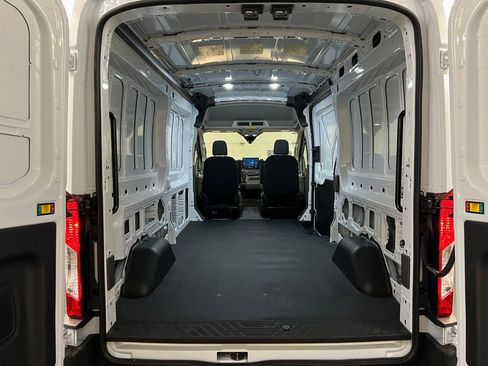 New 2026 Ford Transit 350 148 Medium Roof RWD image 25