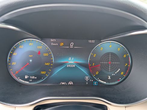 Used 2021 Mercedes-Benz GLC 300 4MATIC image 30