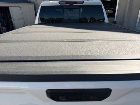 Used 2022 GMC Sierra 1500 AT4 w/ AT4 Premium Package AWD/4WD image 17