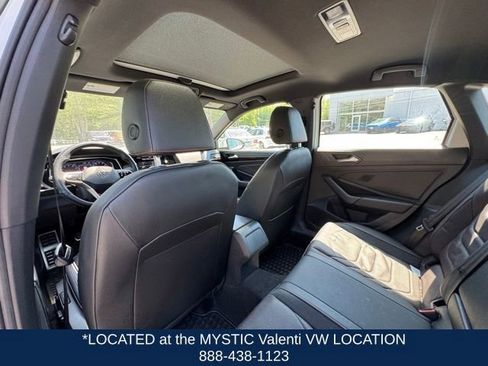 Used 2023 Volkswagen Jetta GLI Autobahn FWD image 11