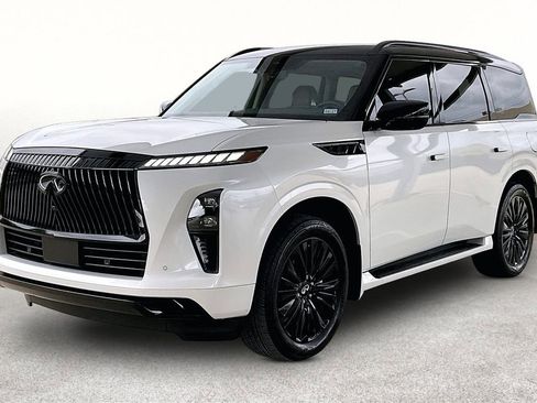 Used 2025 INFINITI QX80 Sensory w/ Premium Cargo Package image 11