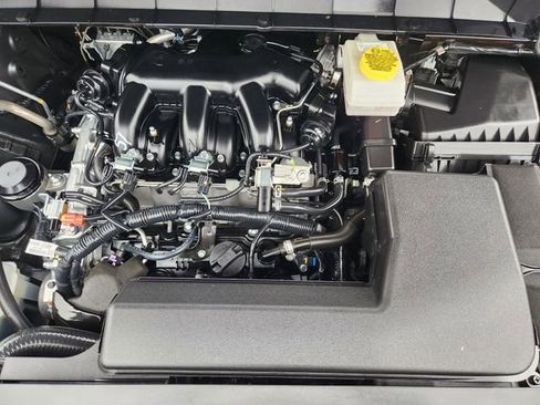 Certified 2025 Nissan Pathfinder SV w/ SV Premium Package image 26