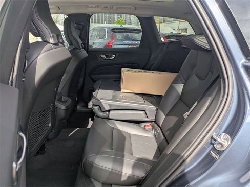 New 2025 Volvo XC60 B5 Core w/ Protection Package Premier image 15