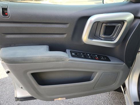 Used 2007 Honda Ridgeline RTS image 12