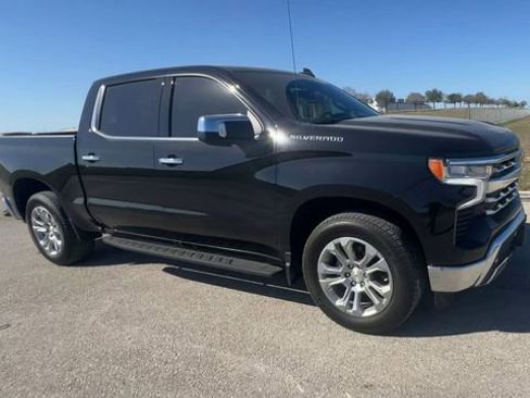 Used 2024 Chevrolet Silverado 1500 LTZ w/ Technology Package image 2