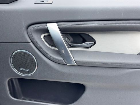 Used 2023 Land Rover Discovery Sport SE image 49