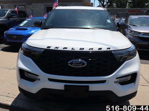 Used 2023 Ford Explorer ST-Line w/ Class IV Trailer Tow Package AWD/4WD image 4