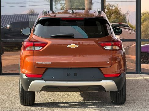 Used 2021 Chevrolet TrailBlazer LT w/ Convenience Package FWD image 9