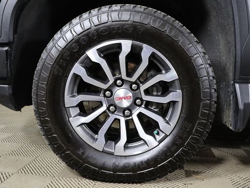 Used 2023 GMC Sierra 1500 AT4 w/ Technology Package image 23