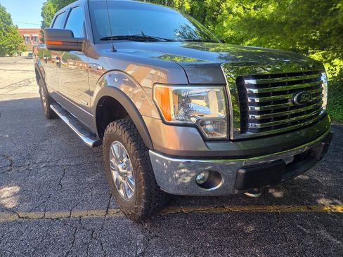 Used 2012 Ford F150 XLT AWD/4WD image 2