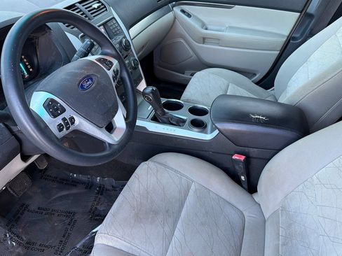 Used 2014 Ford Explorer FWD image 9