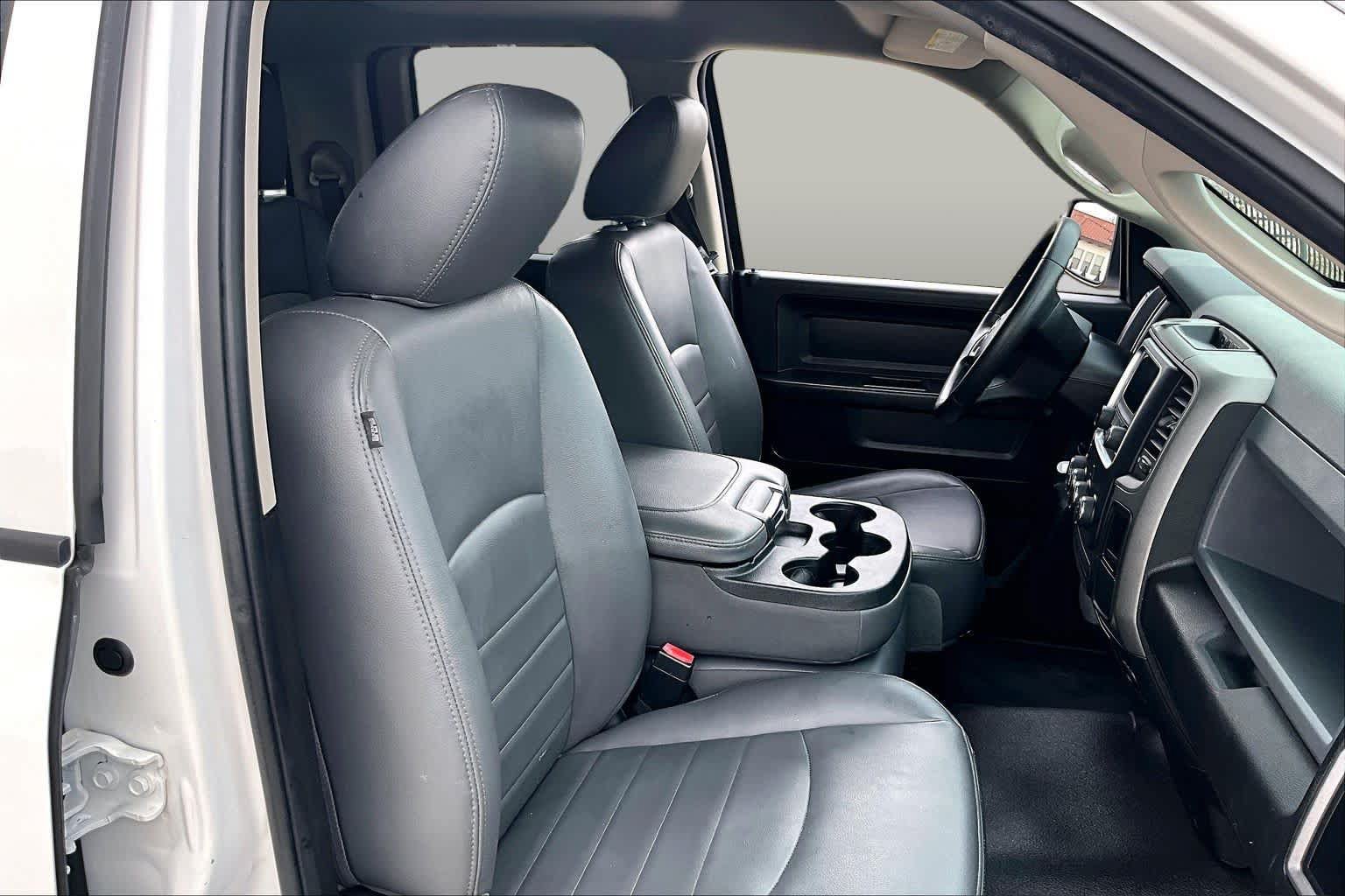 Used 2019 RAM 1500 Tradesman RWD image 9