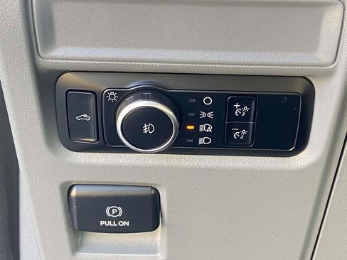 Used 2023 Ford F150 XLT image 30