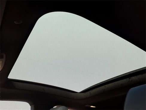 Used 2025 Mercedes-Benz CLA 250 4MATIC image 16