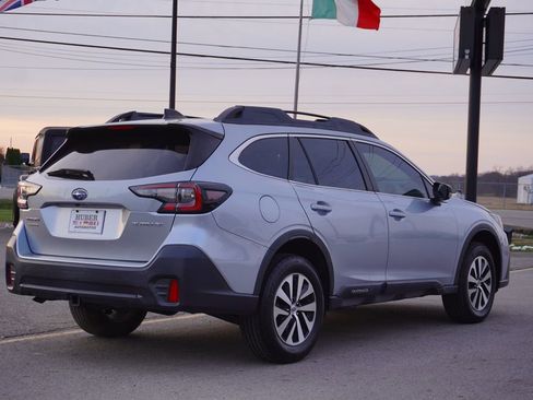 Used 2021 Subaru Outback 2.5i image 7