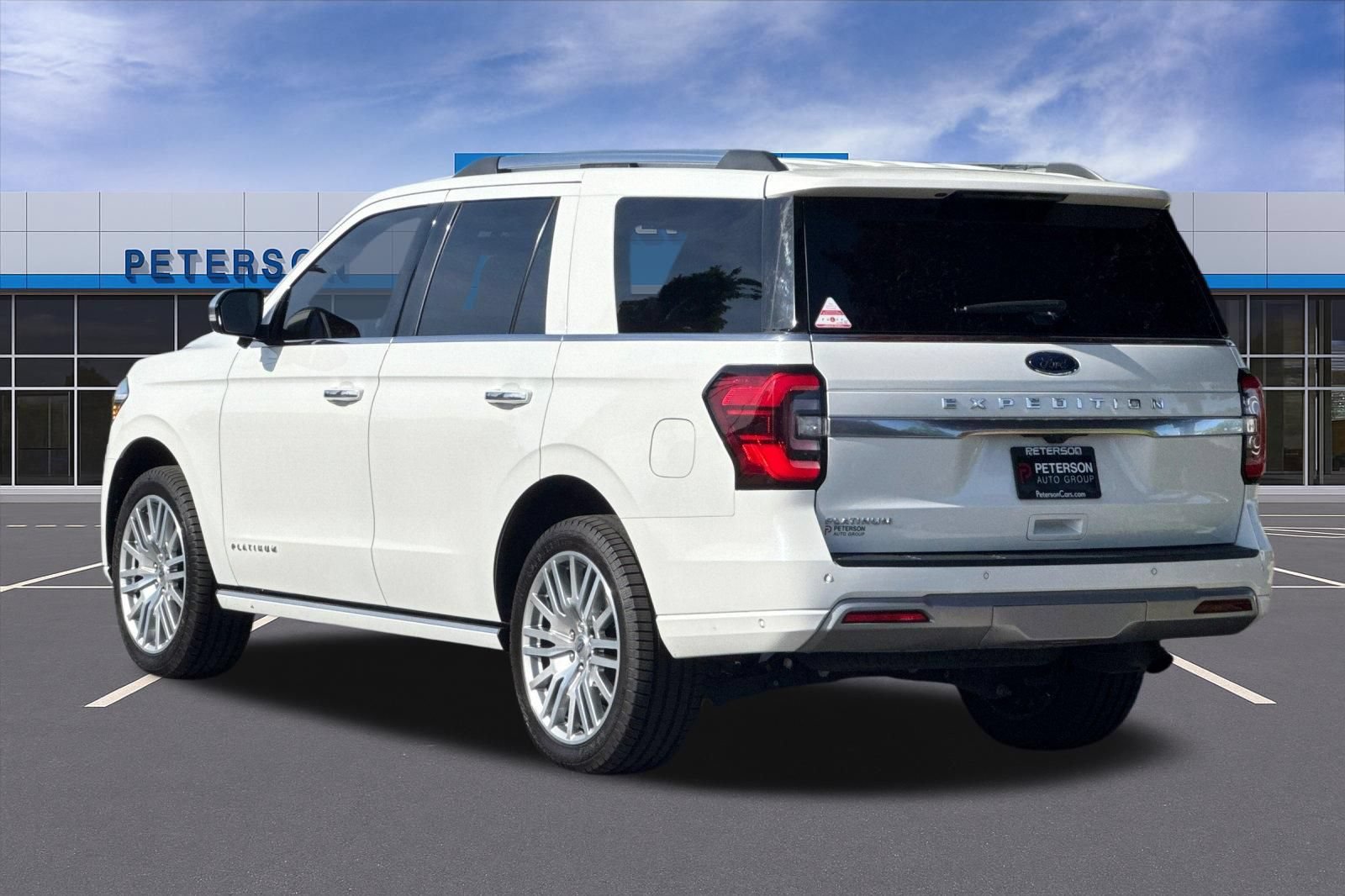 Used 2024 Ford Expedition Platinum AWD/4WD image 6