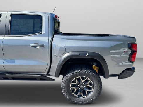 New 2026 Chevrolet Colorado ZR2 w/ Technology Package image 17