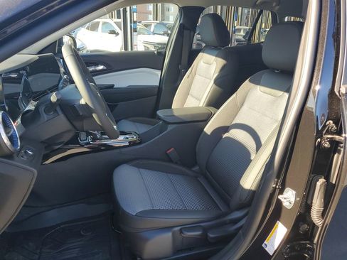 New 2026 Chevrolet Trax LT w/ LT Convenience Package image 17