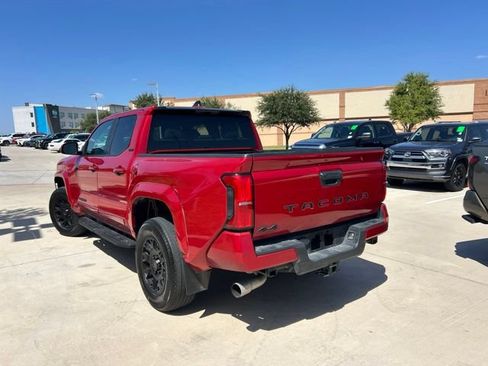 Used 2024 Toyota Tacoma SR5 AWD/4WD image 7