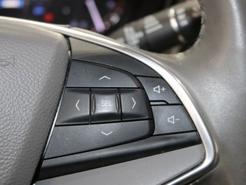 Used 2017 Cadillac XT5 Luxury image 17