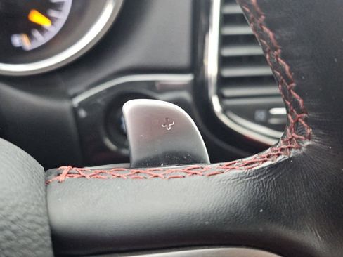 Used 2020 Jeep Grand Cherokee Trailhawk w/ Trailhawk Luxury Group image 21