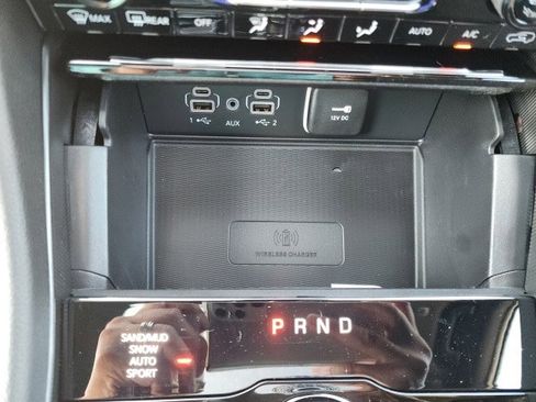 New 2025 Jeep Grand Cherokee L Limited w/ Luxury Tech Group II image 10