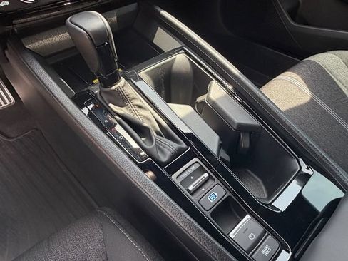Used 2025 Honda Accord Sport image 22