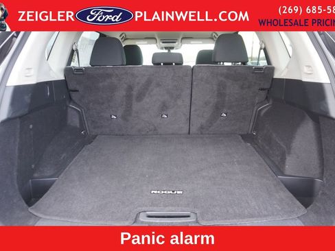 Used 2023 Nissan Rogue SV image 10