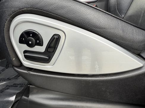 Used 2012 Mercedes-Benz GL 550 4MATIC image 24