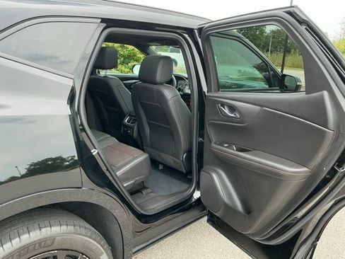 Used 2023 Chevrolet Blazer RS w/ Enhanced Convenience Package FWD image 17