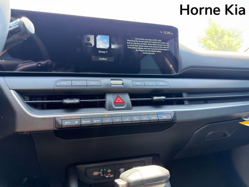 New 2026 Kia K4 FWD image 16